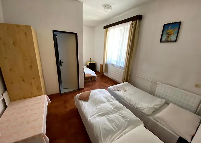 Jazmin Nyitraperjés